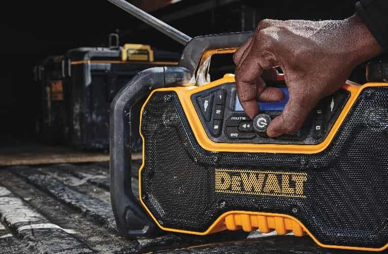 DeWalt Bluetooth Jobsite Radio