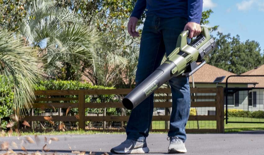 Green Machine 655 CFM Battery-Powered Leaf Blower Review