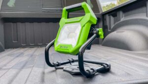 Greenworks 24V Hybrid LED Work Light Review