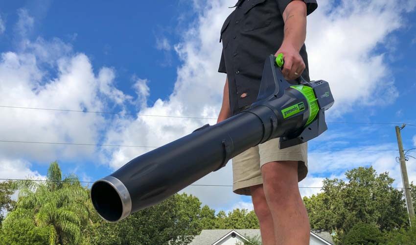 Greenworks 60V 450 CFM Battery-Powered Leaf Blower Review