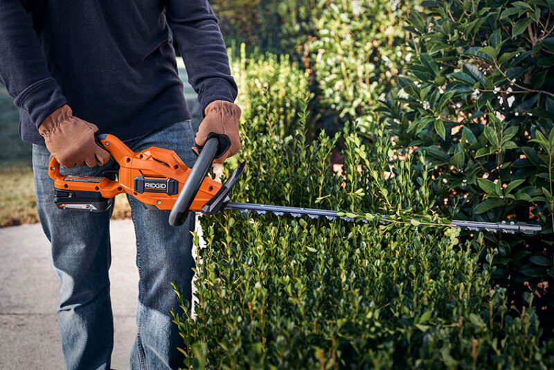 Ridgid 18V Battery-Powered Outdoor Power Equipment Hedge Trimmer