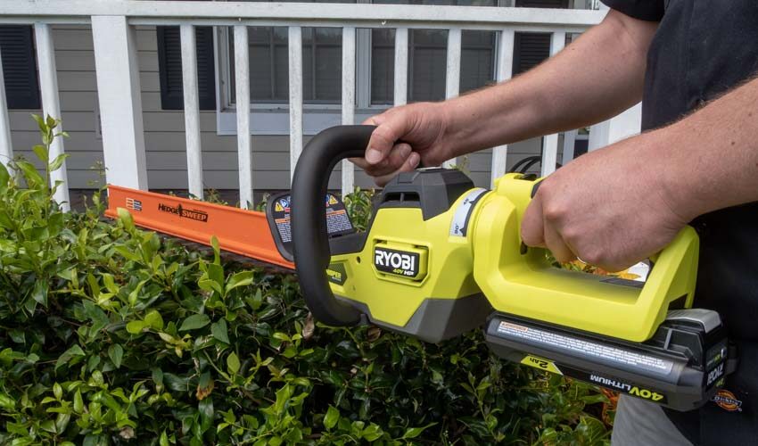 Ryobi 40V HP Brushless 26-Inch Cordless Hedge Trimmer